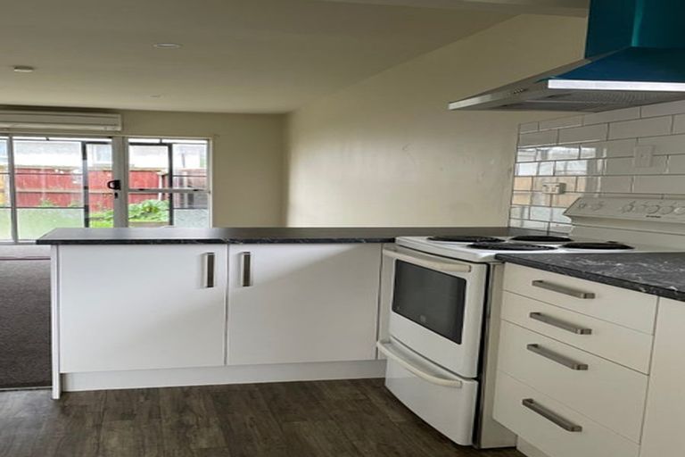 Photo of property in 4/4a Hayton Road, Hornby, Christchurch, 8042