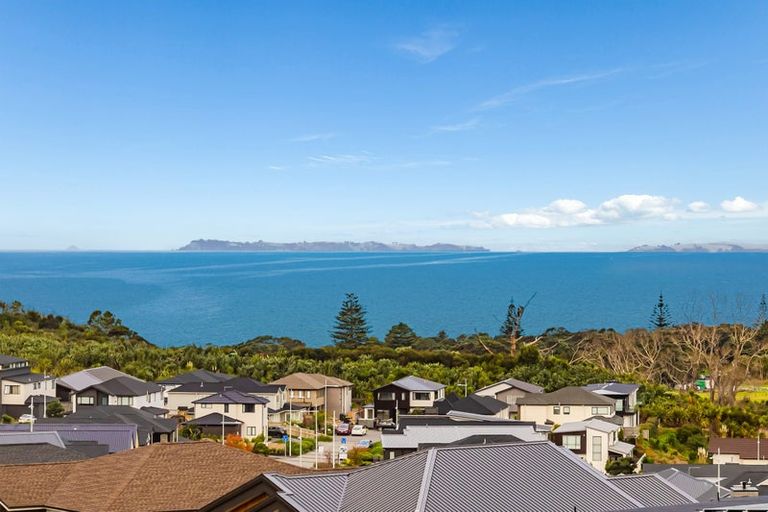 Photo of property in 7 Pakirikiri Street, Long Bay, Auckland, 0630
