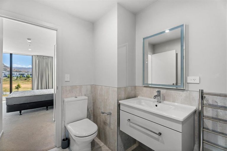 Photo of property in Kawarau Residences, 404/16 Mountain Ash Drive, Frankton, Queenstown, 9300