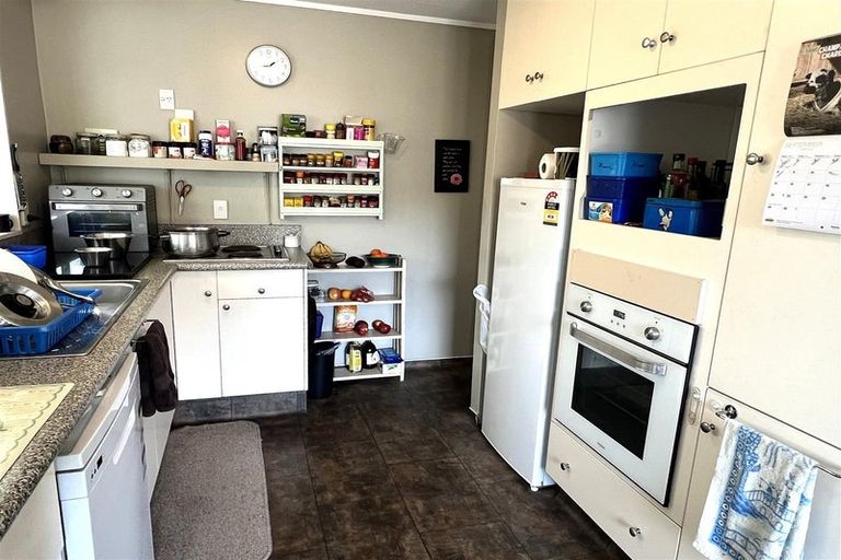 Photo of property in 14 Andersen Street, Reefton, 7830