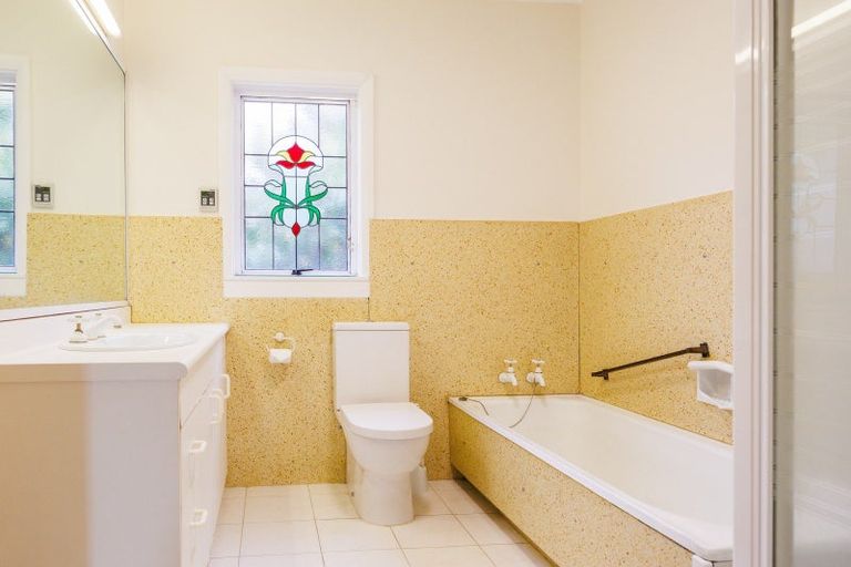 Photo of property in 3 Worsfold Lane, Terrace End, Palmerston North, 4410