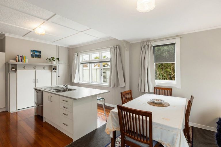 Photo of property in 11 Primrose Street, Frankton, Hamilton, 3204