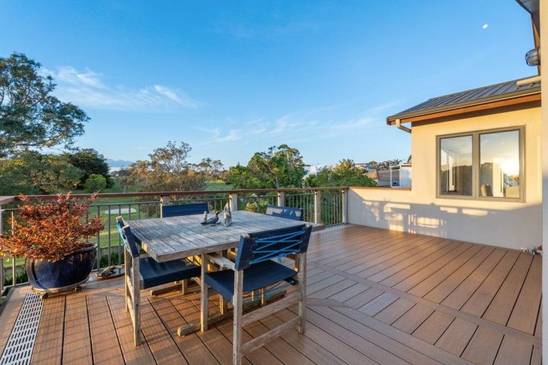 Photo of property in 19 D'urville Place, Gulf Harbour, Whangaparaoa, 0930