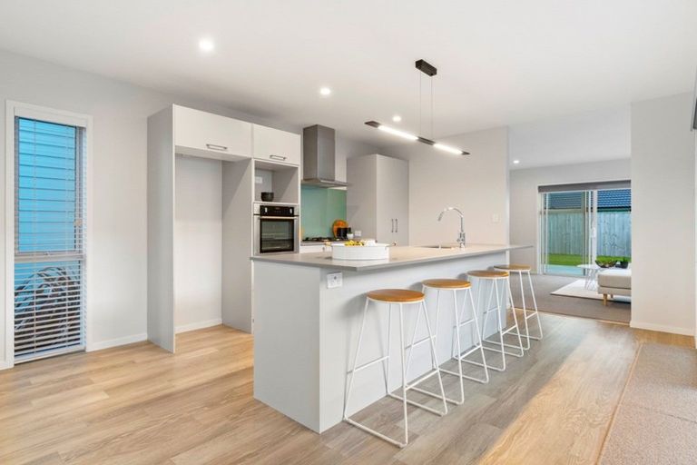 Photo of property in 90 Dunkeld Drive, Papamoa, 3118