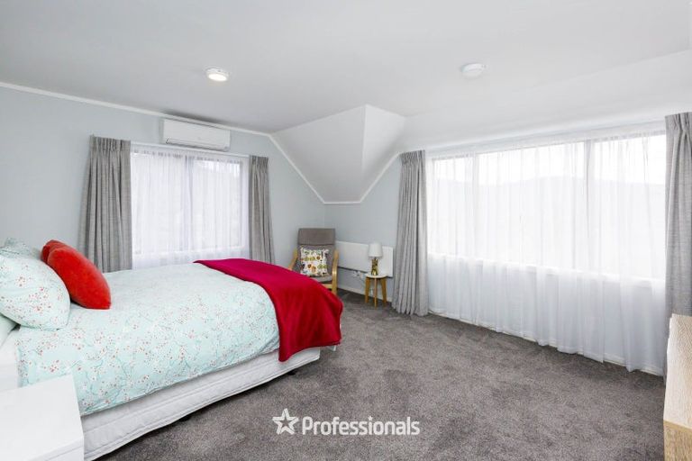 Photo of property in 69 Sunbrae Drive, Silverstream, Upper Hutt, 5019