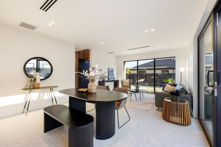 Photo of property in 54a Jeffreys Road, Fendalton, Christchurch, 8052