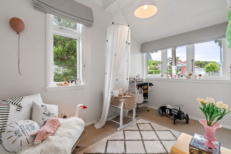 Photo of property in 21 Chamberlain Road, Karori, Wellington, 6012