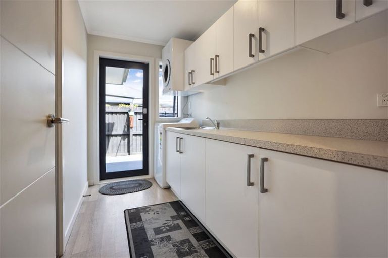 Photo of property in 7 Whiteoak Grove, Tinwald, Ashburton, 7700