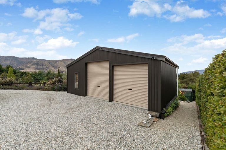 Photo of property in 27 Drake Place, Lake Hawea, Wanaka, 9382