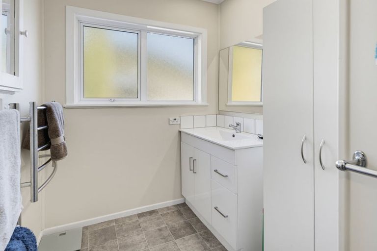 Photo of property in 10 Seaview Crescent, Picton, 7220