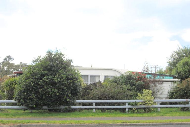 Photo of property in 200 Ocean Road, Whangamata, 3620