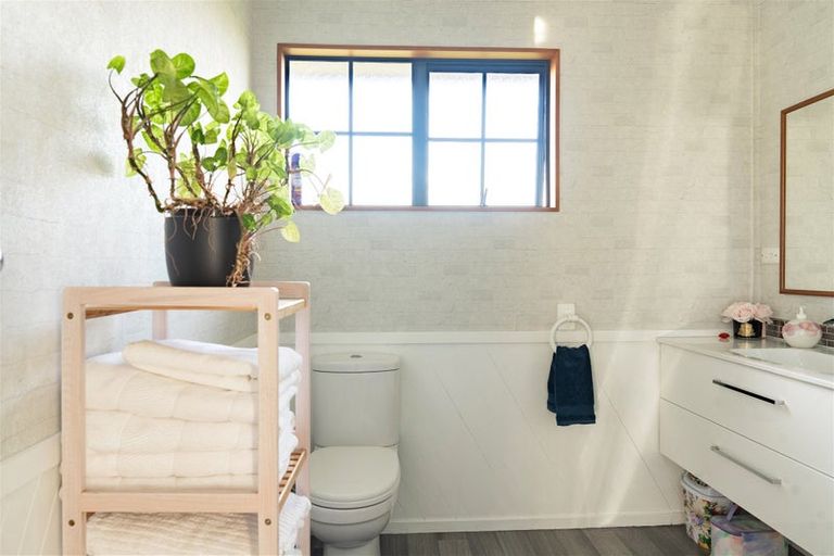 Photo of property in 49 Elderlee Street, Milton, 9220