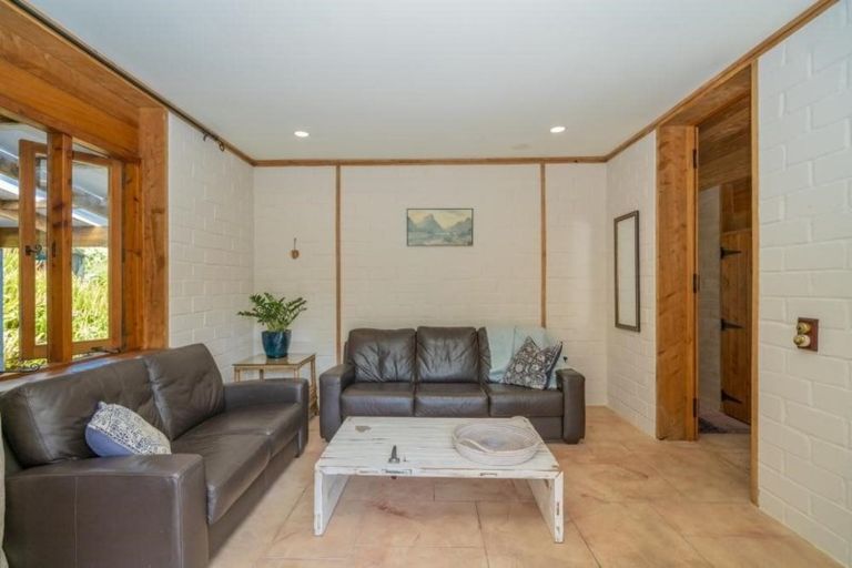 Photo of property in 37 Rewa Rewa Valley, Tairua, 3508