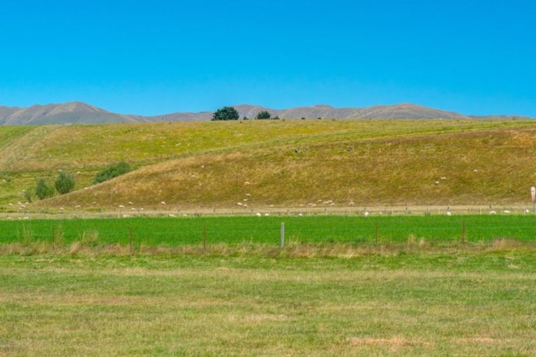 Photo of property in 67 Springs Road, Hornby, Christchurch, 8042