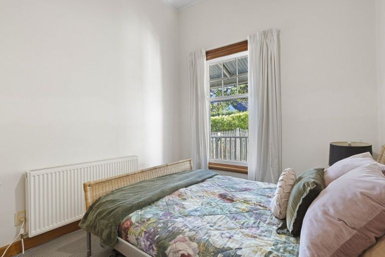 Photo of property in 62 Gilbert Street, New Plymouth, 4310