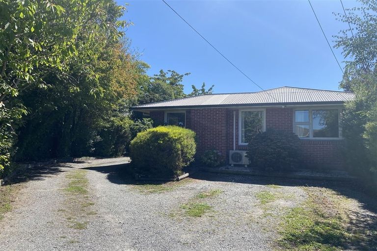 Photo of property in 16 Mclellan Place, Ilam, Christchurch, 8041