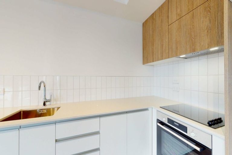 Photo of property in 4/67 Tiketike Way, Brooklyn, Wellington, 6021