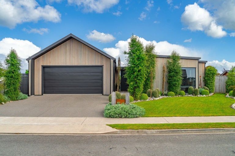 Photo of property in 54 Gimson Street, Solway, Masterton, 5810