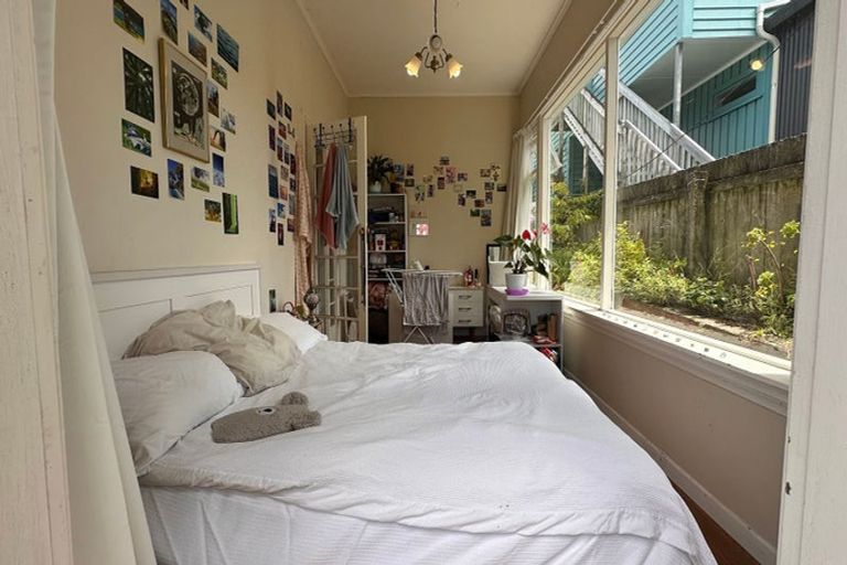 Photo of property in 1/17 Clifton Terrace, Kelburn, Wellington, 6012