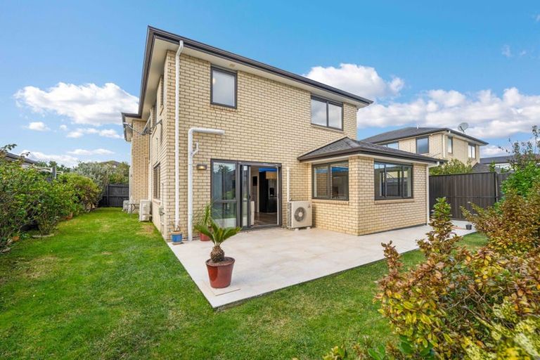 Photo of property in 10 Yatterina Avenue, Takanini, 2112