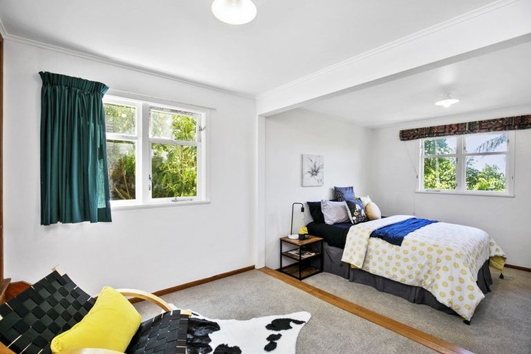 Photo of property in 19 Zetland Street, Highbury, Wellington, 6012