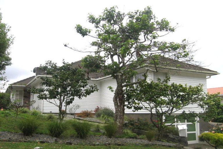 Photo of property in 65 Collier Avenue, Karori, Wellington, 6012