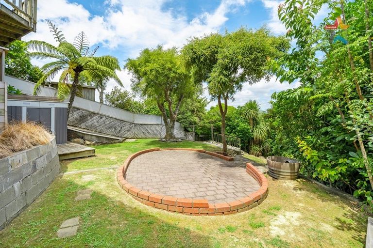 Photo of property in 15 City View Grove, Harbour View, Lower Hutt, 5010