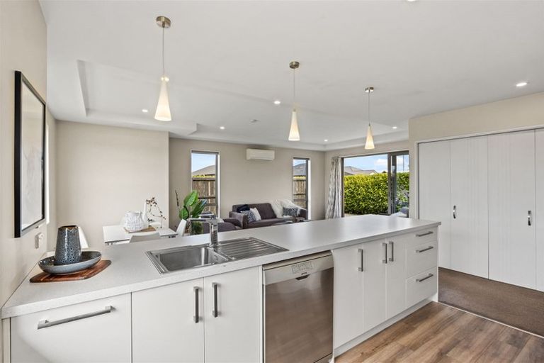 Photo of property in 33 Mackinder Drive, Wigram, Christchurch, 8042