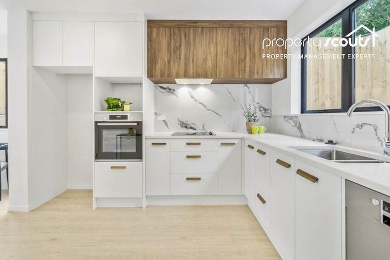 Photo of property in 133f Lancaster Road, Beach Haven, Auckland, 0626