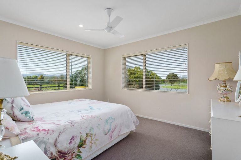 Photo of property in 13 Hogan Road, Cambridge, 3493