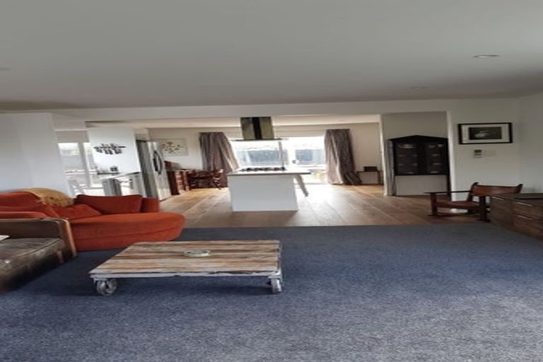 Photo of property in 2/57a Beachville Road, Redcliffs, Christchurch, 8081