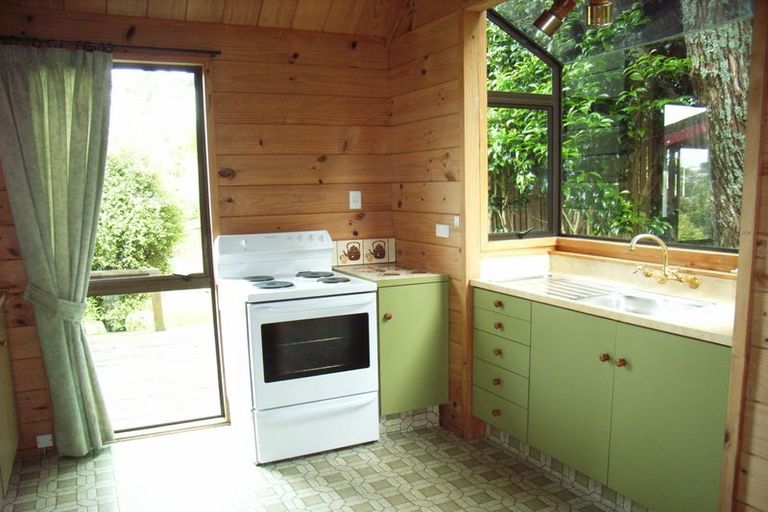 Photo of property in 33a Brixton Road, Manly, Whangaparaoa, 0930