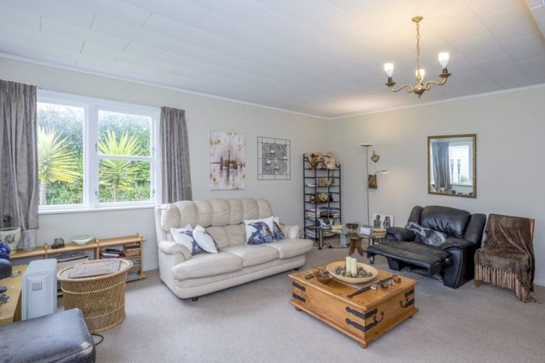 Photo of property in 260 Rangiuru Road, Otaki, 5512