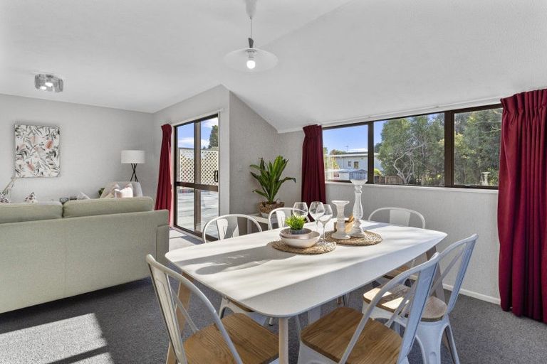 Photo of property in 8 Brandon Street, Otaki, 5512