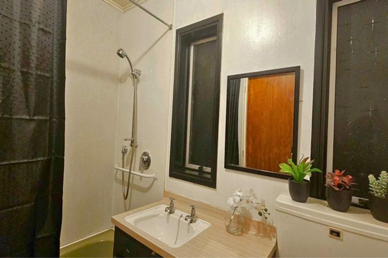 Photo of property in 3/10 Lane Street, Woolston, Christchurch, 8023