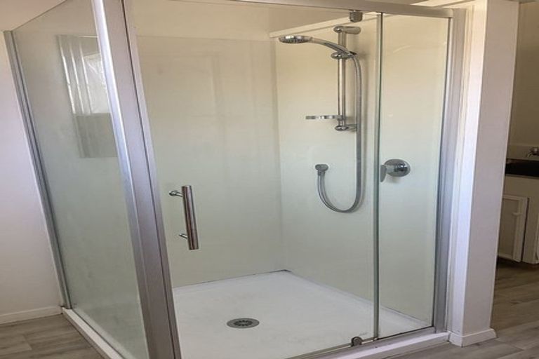 Photo of property in 1/73a Garreg Road, Bryndwr, Christchurch, 8052