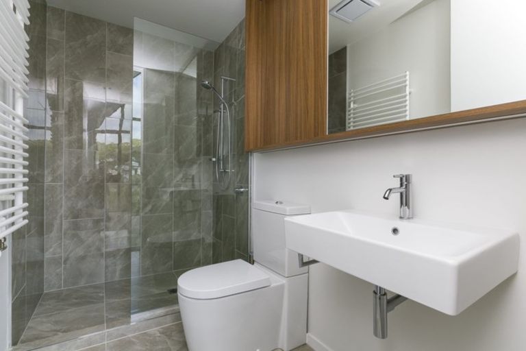 Photo of property in 75 Melbourne Road, Island Bay, Wellington, 6023