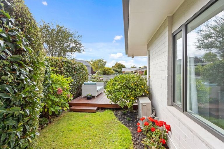 Photo of property in 19 Tudor Avenue, Ilam, Christchurch, 8041