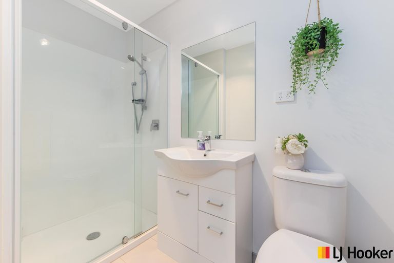 Photo of property in 11 Kapuarangi Lane, Papakura, 2110