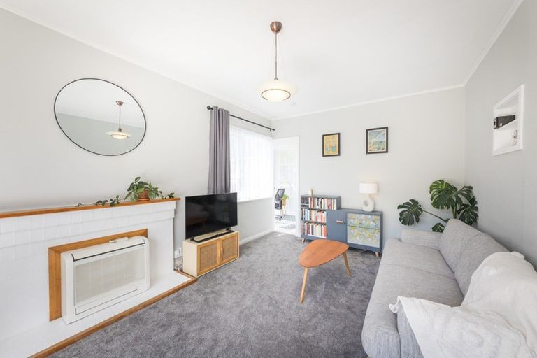 Photo of property in 3 Anderson Street, Hokowhitu, Palmerston North, 4410