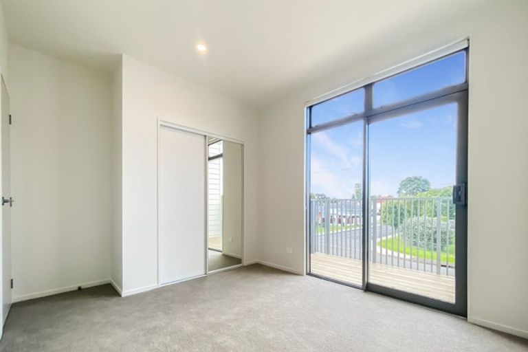 Photo of property in 588d Te Atatu Road, Te Atatu Peninsula, Auckland, 0610