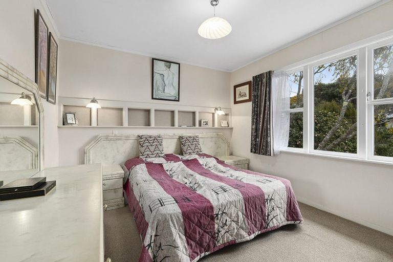 Photo of property in 63 Redwood Avenue, Tawa, Wellington, 5028