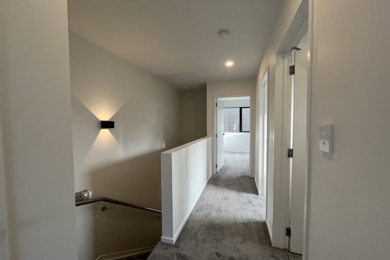 Photo of property in 69 Paetai Lane, Te Atatu Peninsula, Auckland, 0610