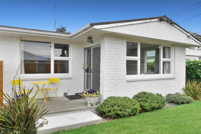 Photo of property in 1/76 Saint Martins Road, Saint Martins, Christchurch, 8022