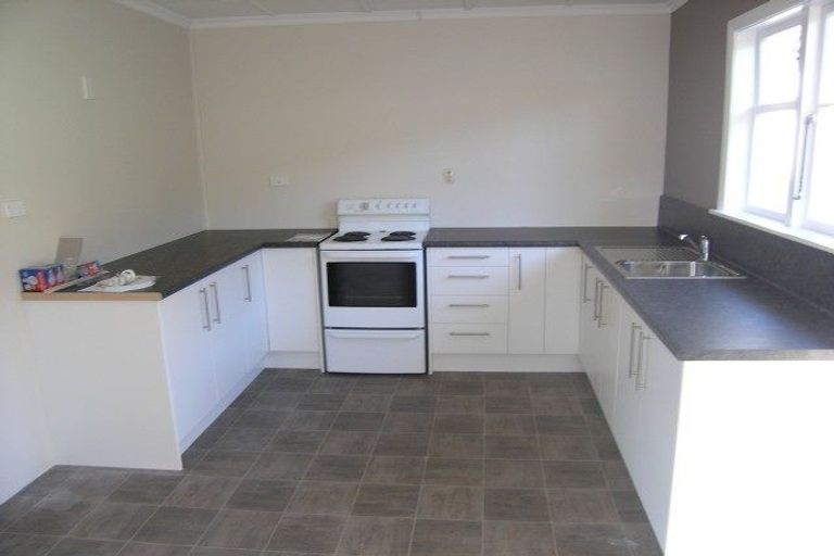 Photo of property in 201 Wellington Road, Wainuiomata, Lower Hutt, 5014