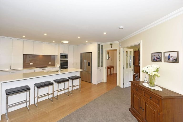 Photo of property in 53 Skyedale Drive, Harewood, Christchurch, 8051