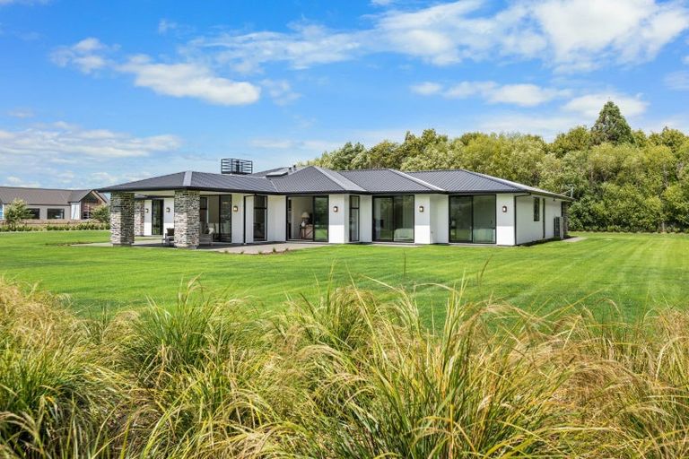 Photo of property in 21 Classiebawn Lane, Prebbleton, 7676