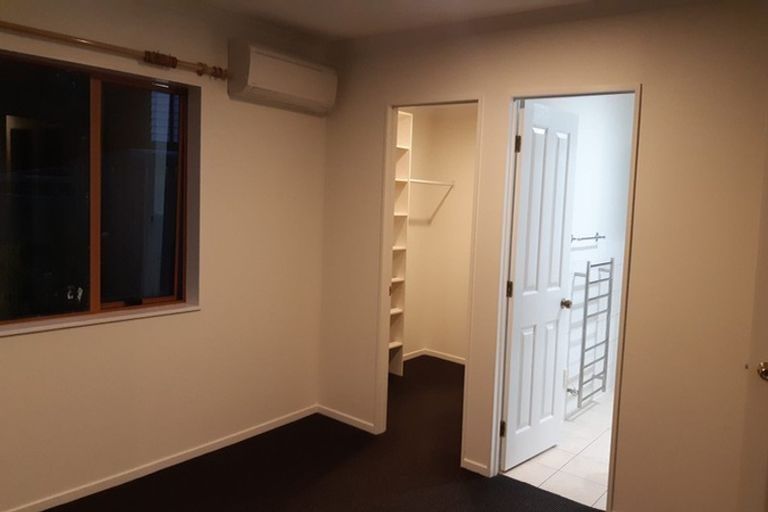 Photo of property in 4 Greenberry Drive, Ranui, Auckland, 0612