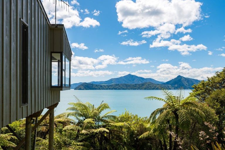 Photo of property in 328 Moetapu Bay Road, Moetapu Bay, Linkwater, 7282