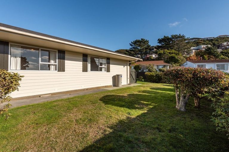 Photo of property in 6 Bandipur Terrace, Broadmeadows, Wellington, 6035